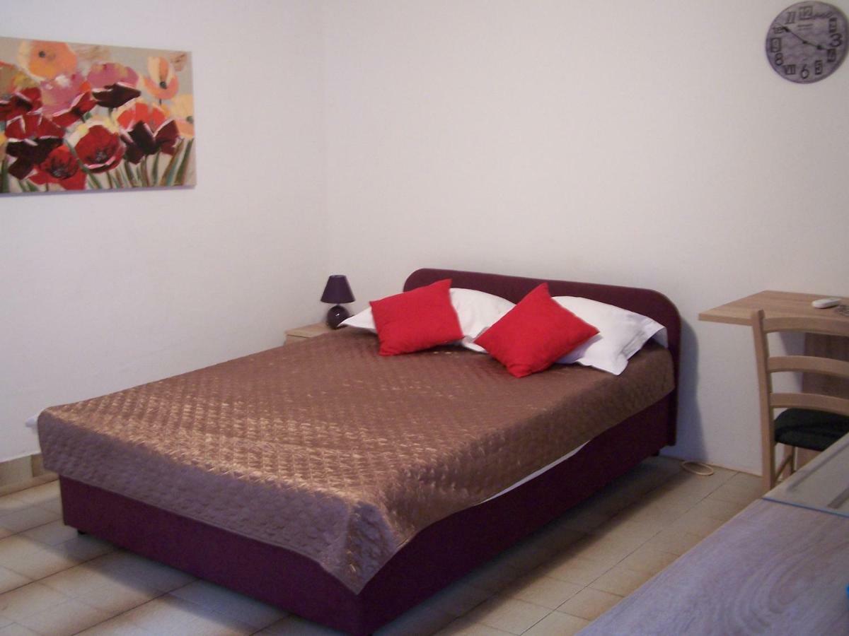 Apartments Sestan Novalja Εξωτερικό φωτογραφία